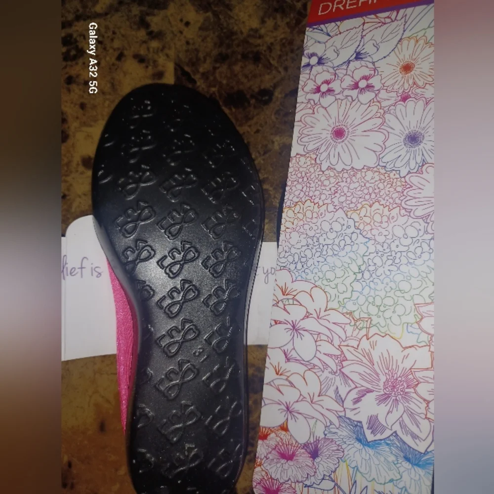 Girls Luvs Dream flats